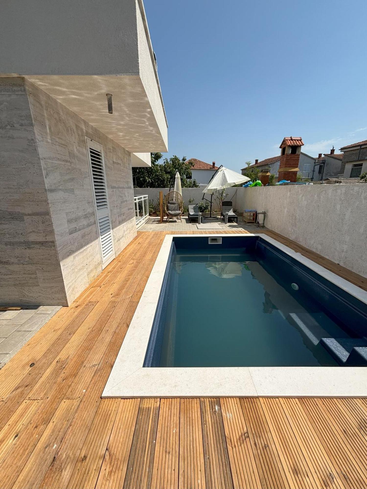 Vila Regina Apartment Regina With Swimming Pool Jezera Extérieur photo